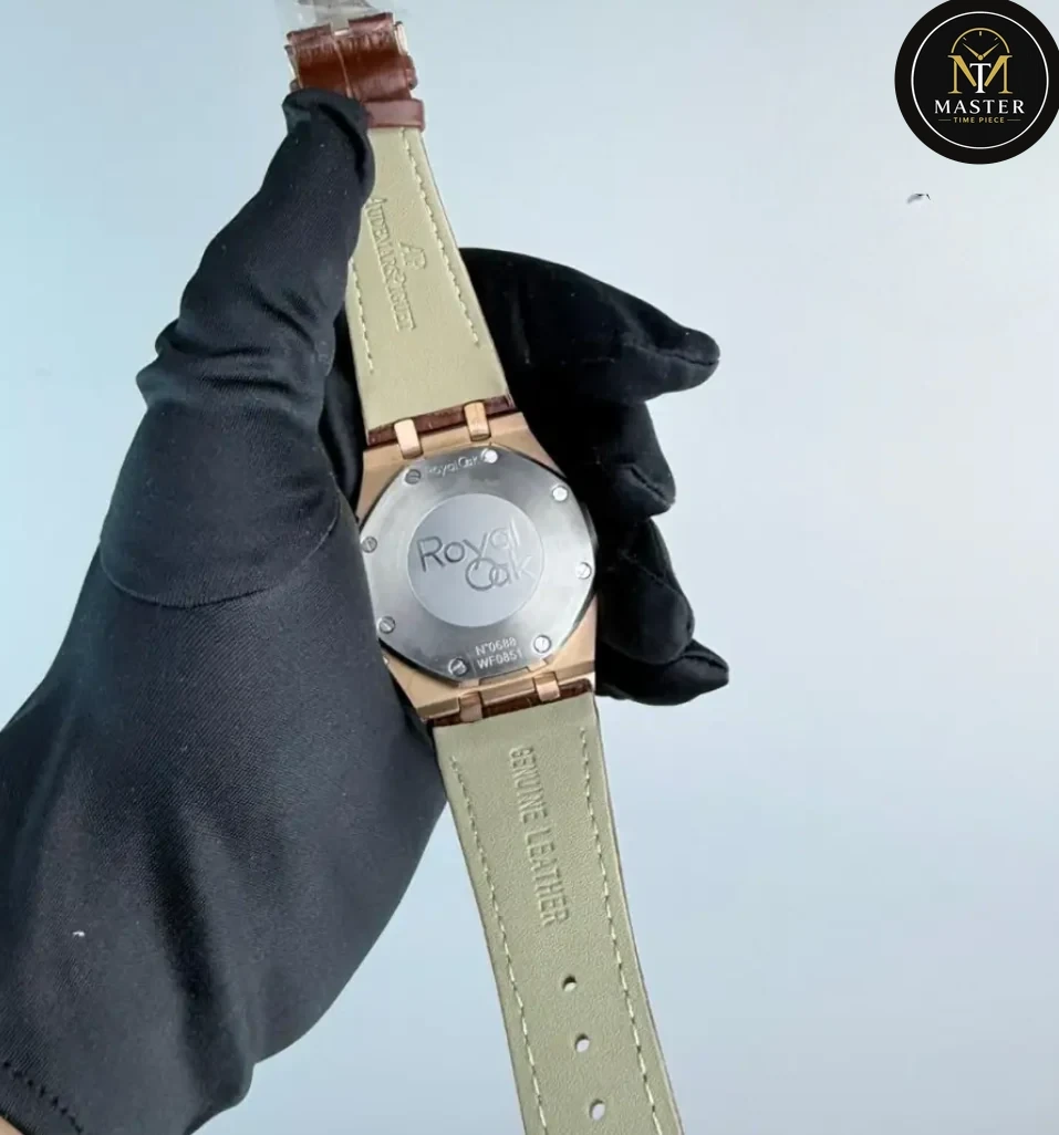 AP Audemars Piguet Leather Strap Chronograph- 42mm vue 3