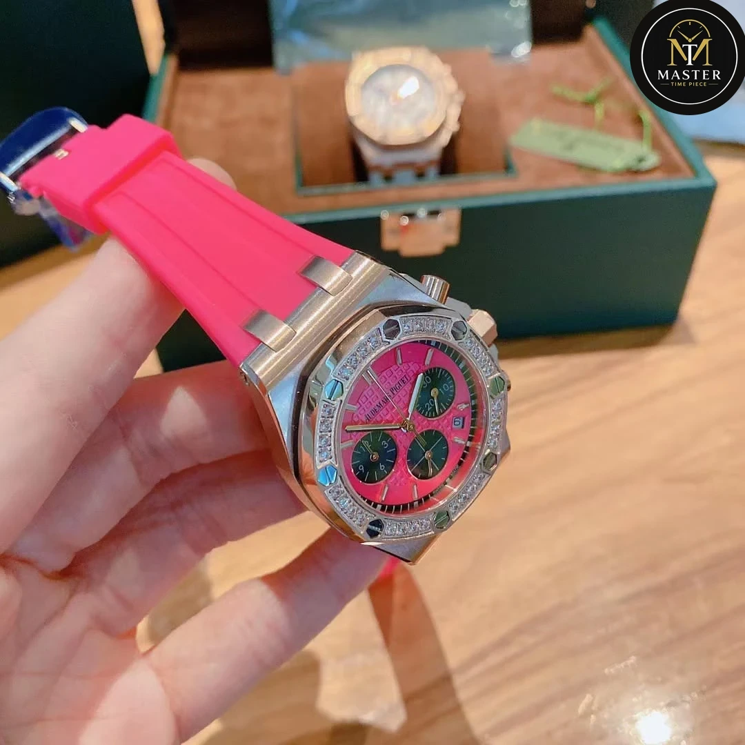 AP Audemars Piguet Pink Rubber Strap Ladies Chronograph – 42mm vue 4