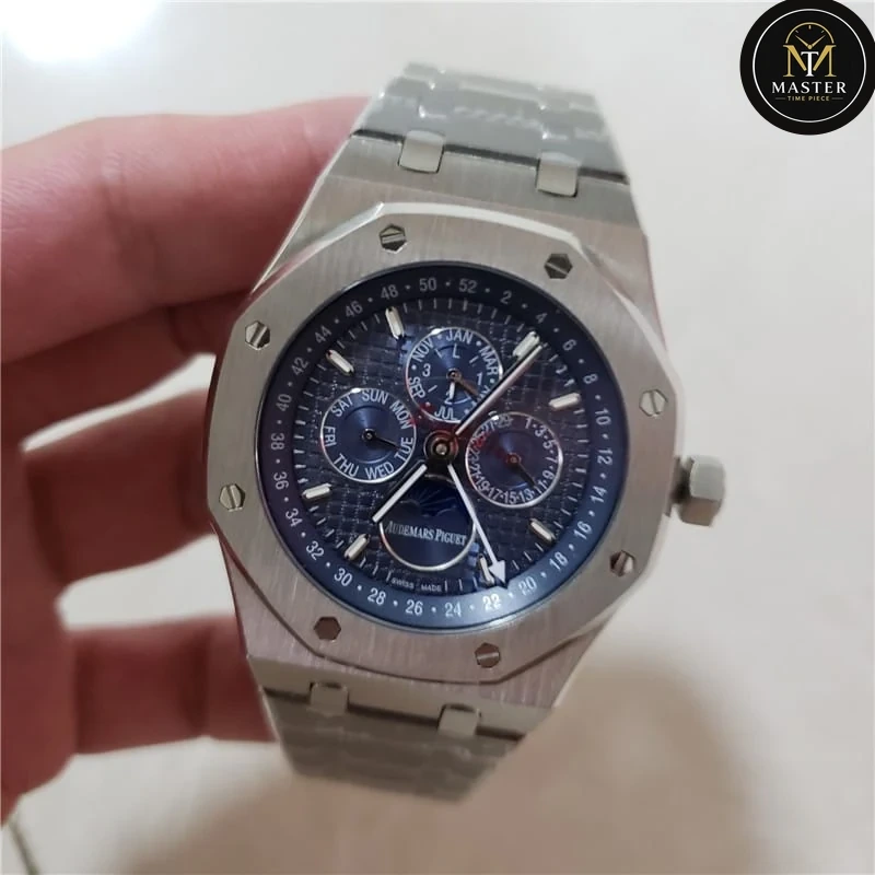AP Audemars Piguet Silver Stainless Steel Chronograph- 42mm vue 3