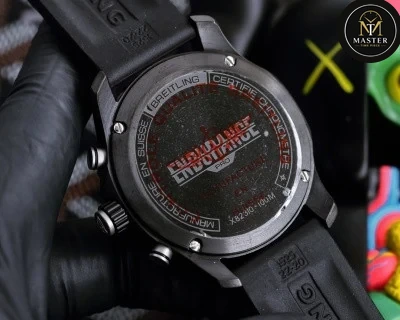 Endurance Black Dial- 44mm vue 5