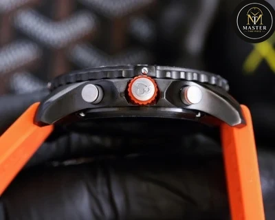 Endurance Chronograph Orange Strap -44mm vue 2