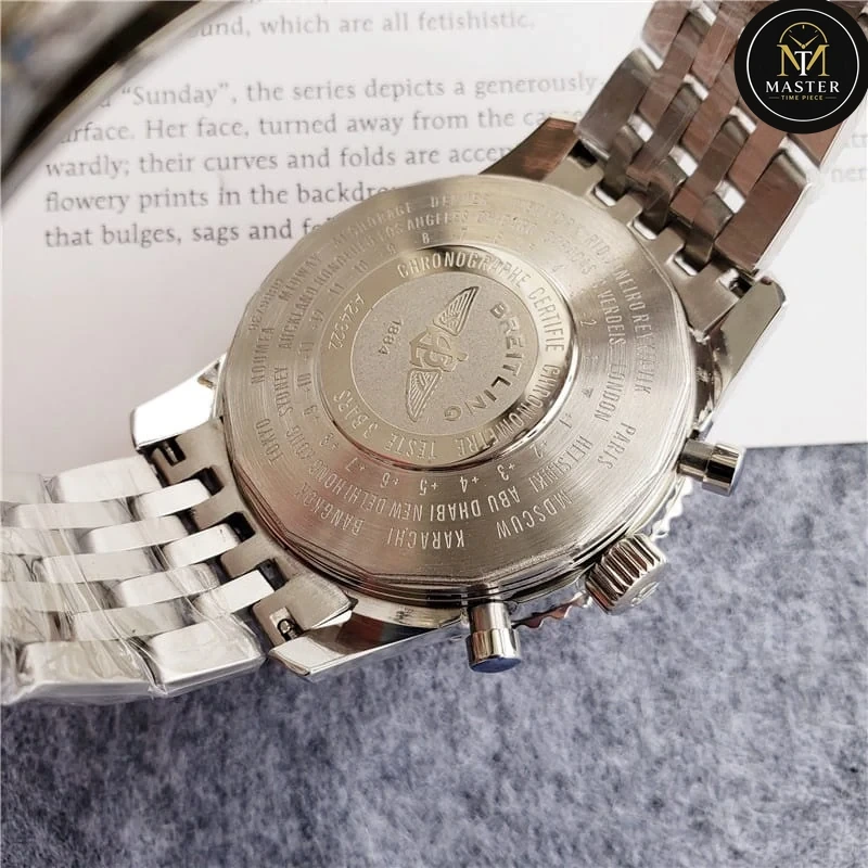 Navitimer White Dial Chronograph- 46mm vue 3