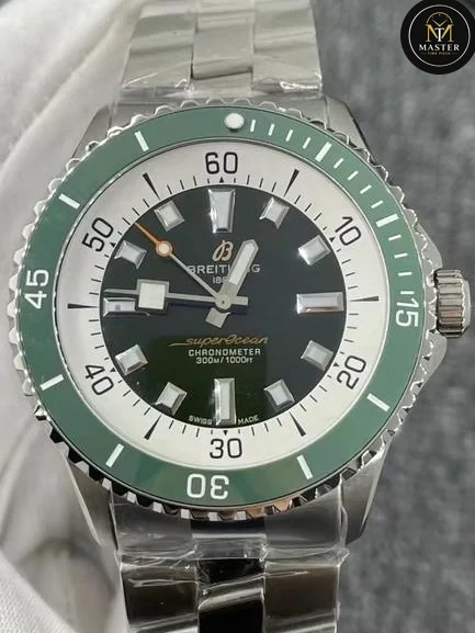 Superocean Automatic Green Dial – 42mm vue 2