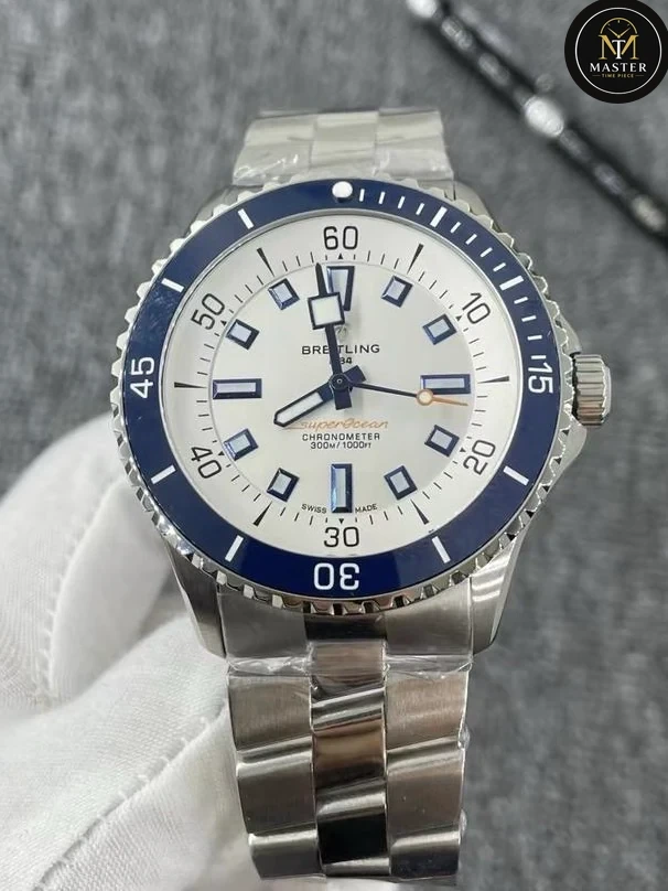Superocean Automatic White Dial – 42mm