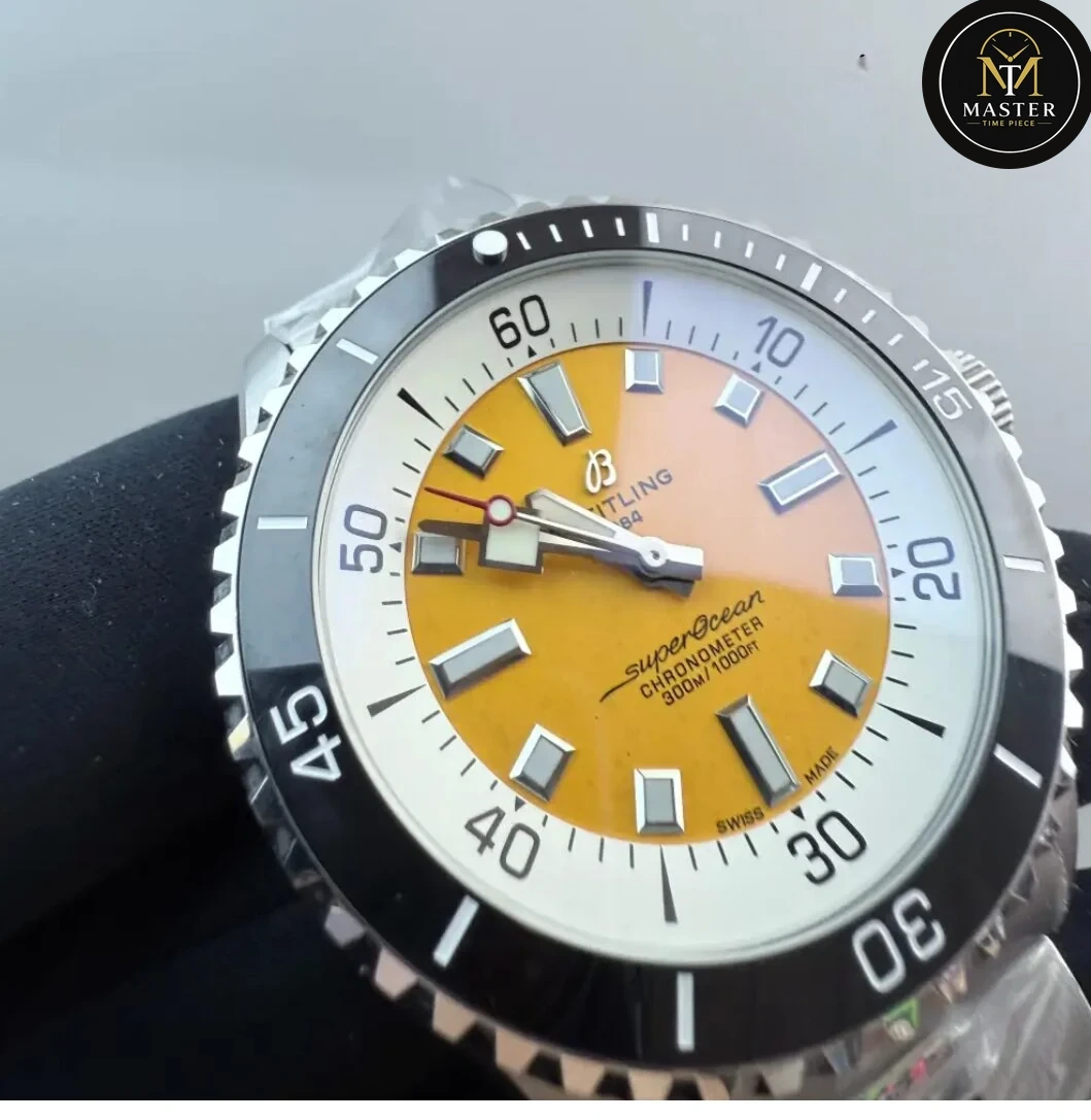 Superocean Automatic Yellow dial – 42mm vue 2