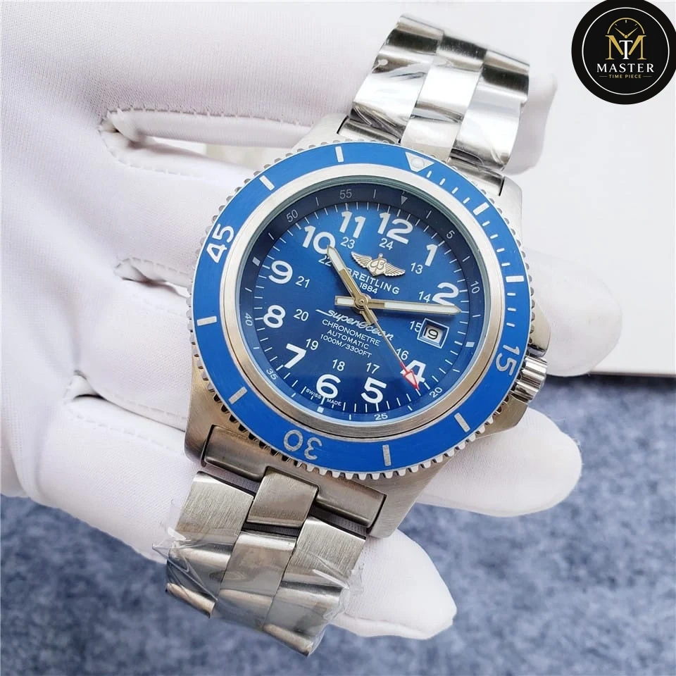 Superocean Blue dial Automatic Men’s -44mm vue 3