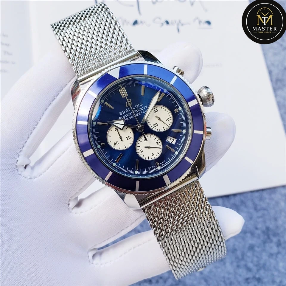 Superocean Blue dial Chronograph For Men’s- 44mm vue 2