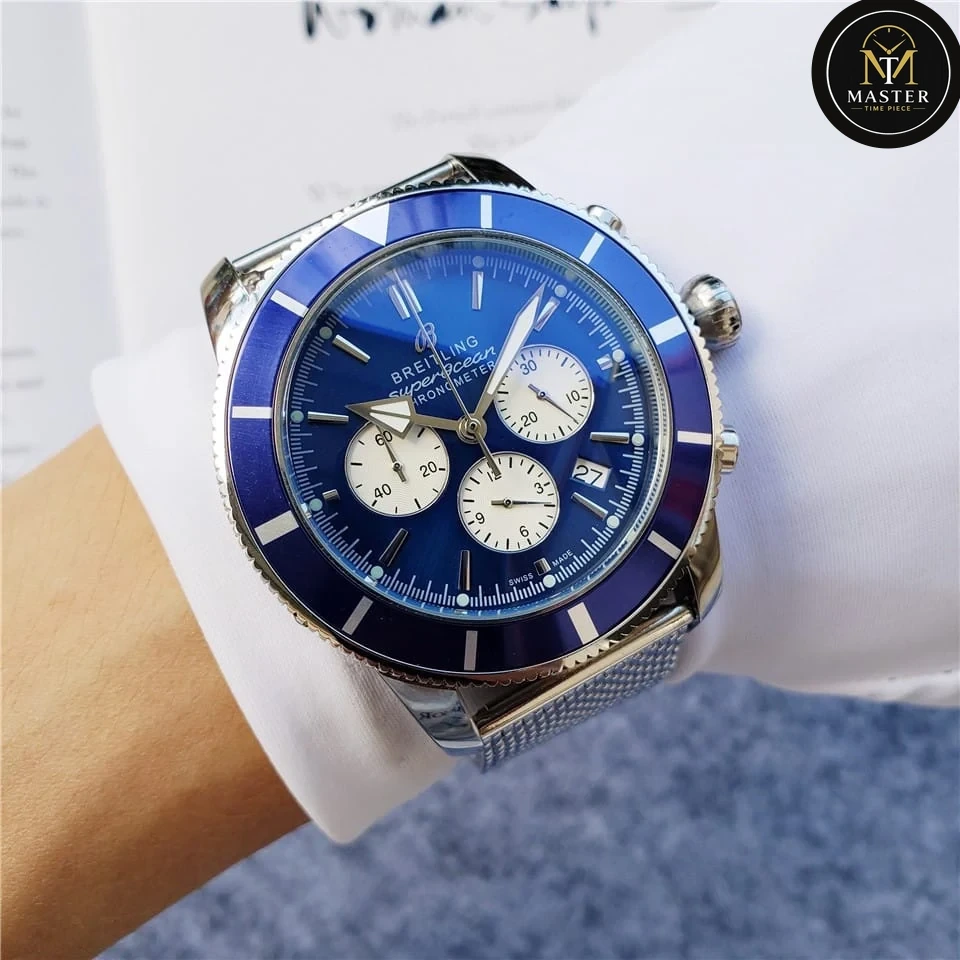 Superocean Blue dial Chronograph For Men’s- 44mm vue 3