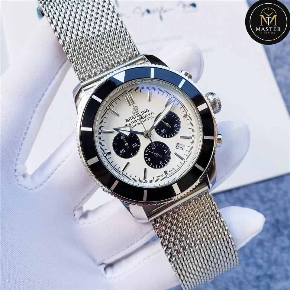 Superocean White dial Chronograph- 44mm vue 2