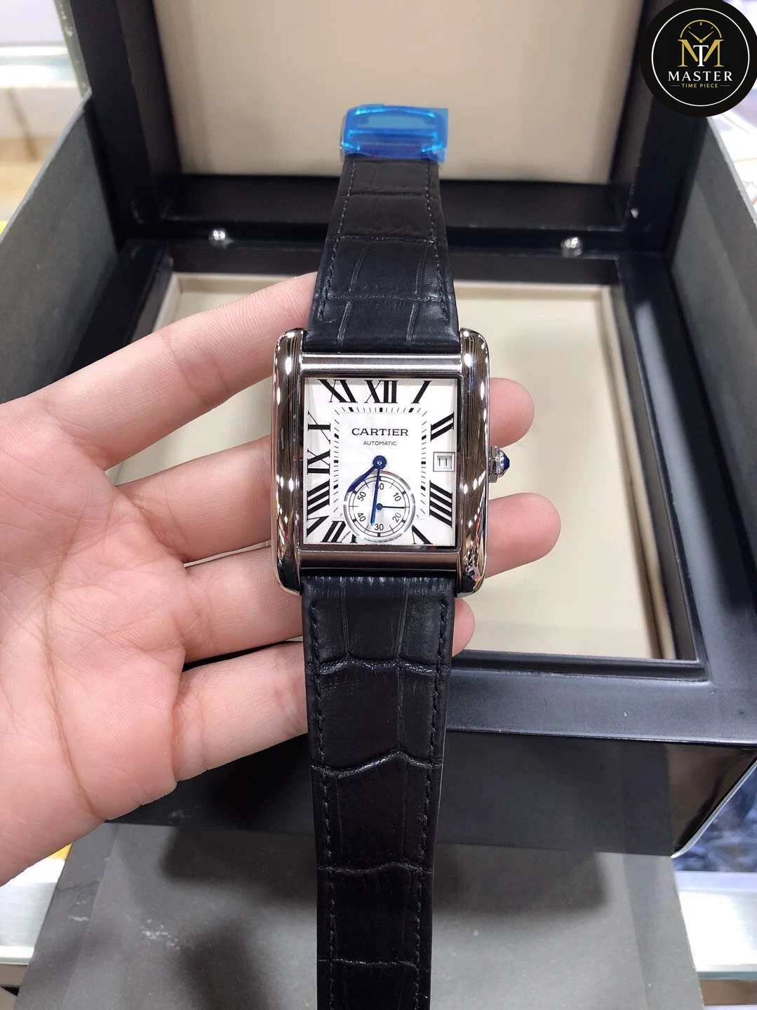 Tank Mne’s Watch Automatic Movement vue 2