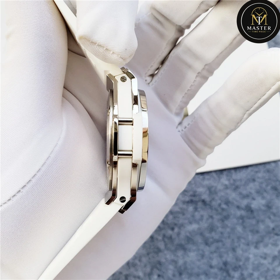 Big Bang White Rubber Strap Chronograph- 42mm vue 4