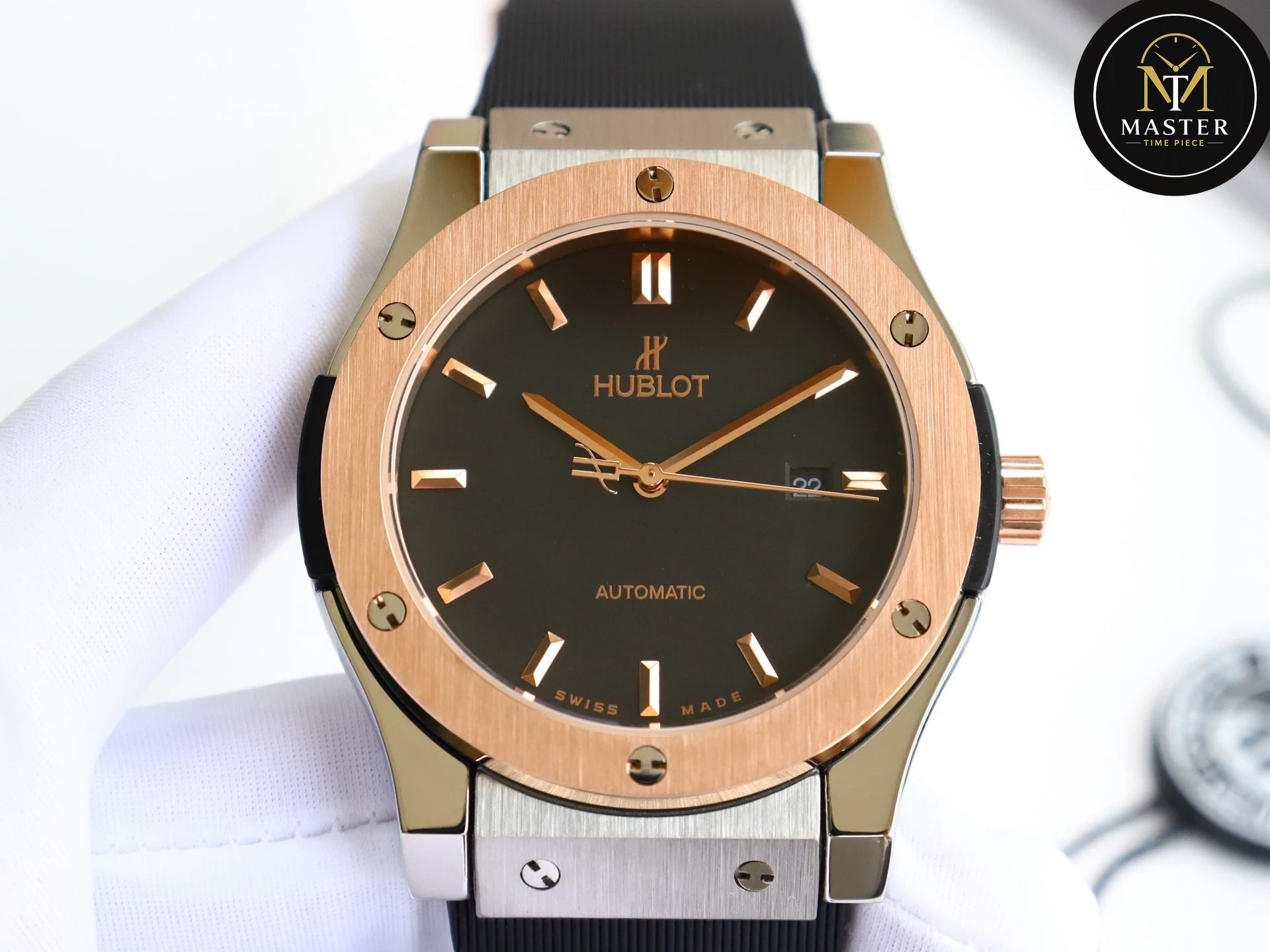 Classic Fusion Black Dial- 45mm vue 2