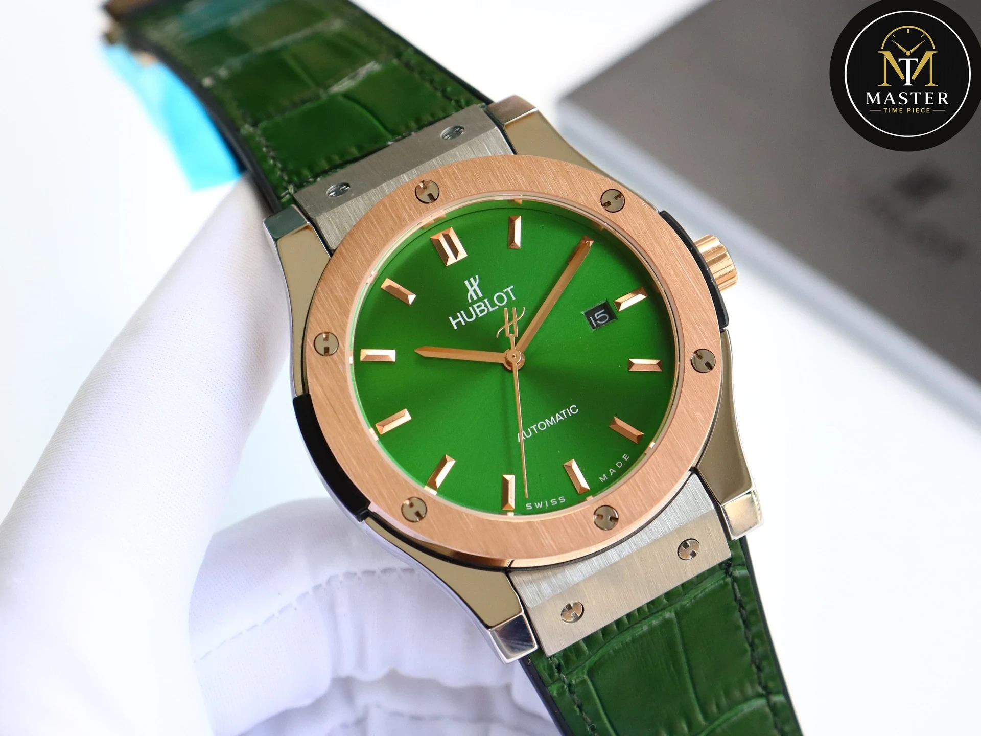 Classic Fusion Green Dial Automatic- 45mm vue 2
