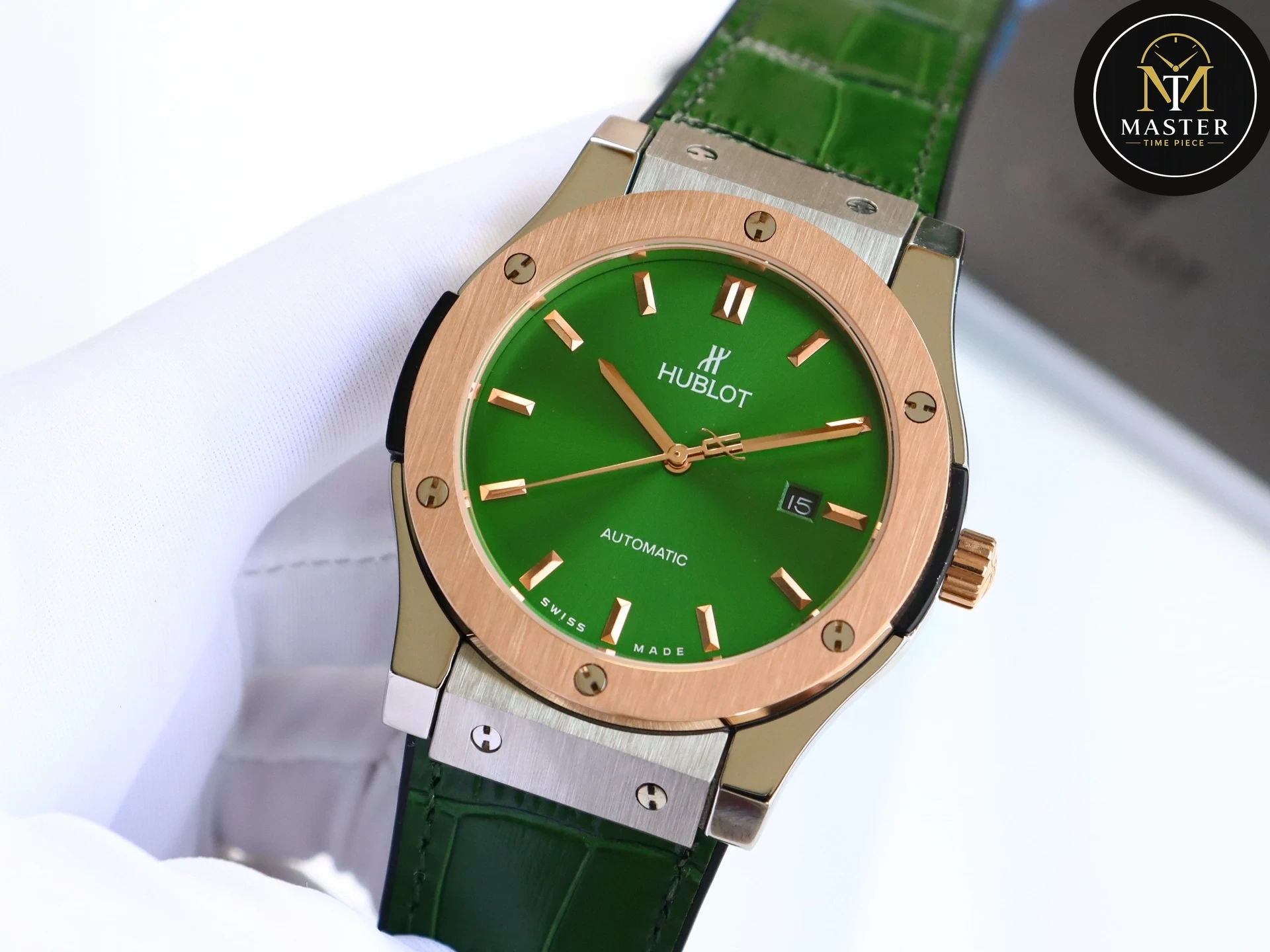 Classic Fusion Green Dial Automatic- 45mm vue 3