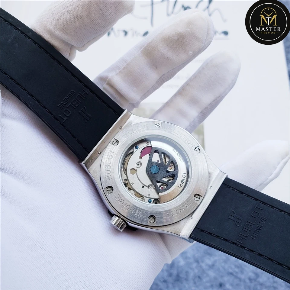Classic Fusion Green Dial Iced Automatic – 42mm vue 5