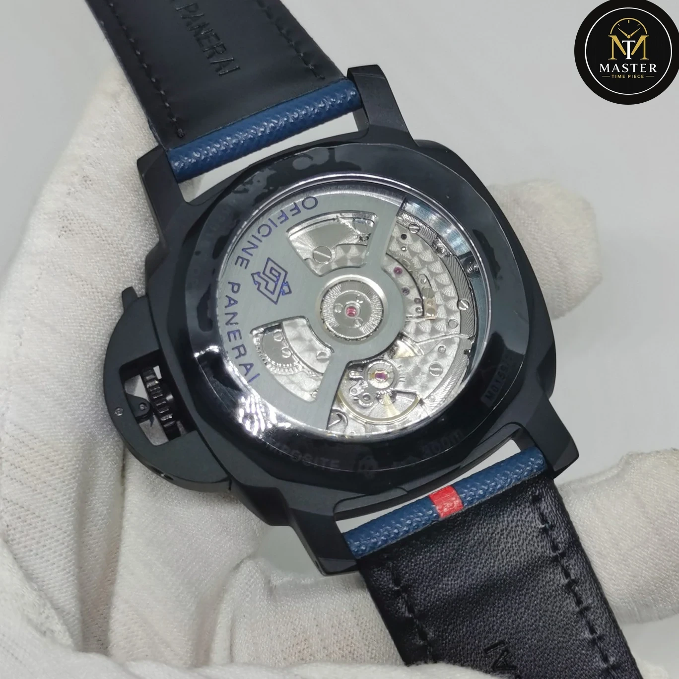 Luminor Panerai Luna Rossa Automatic – 44mm vue 3