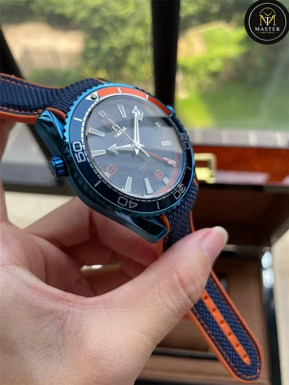 Seamaster automatic movement -44mm vue 2
