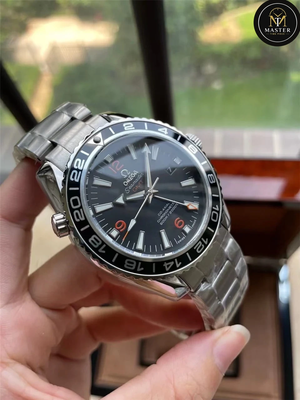 Seamaster Black dial Stainless Steel- 42mm vue 3