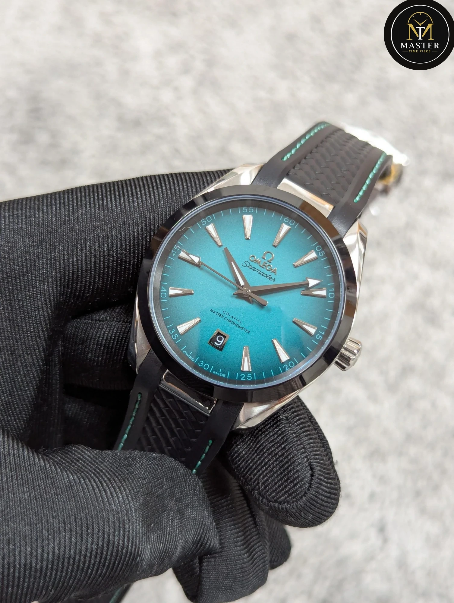 Seamaster Blue dial Automatic Movement- 41mm vue 3