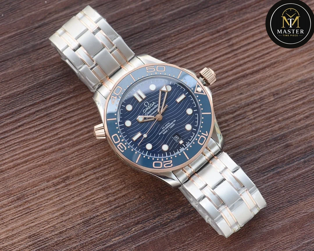 Seamaster Blue dial Automatic Movement -42mm vue 3