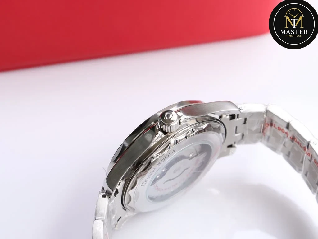 Seamaster Diver Men’s Automatic- 42mm vue 6