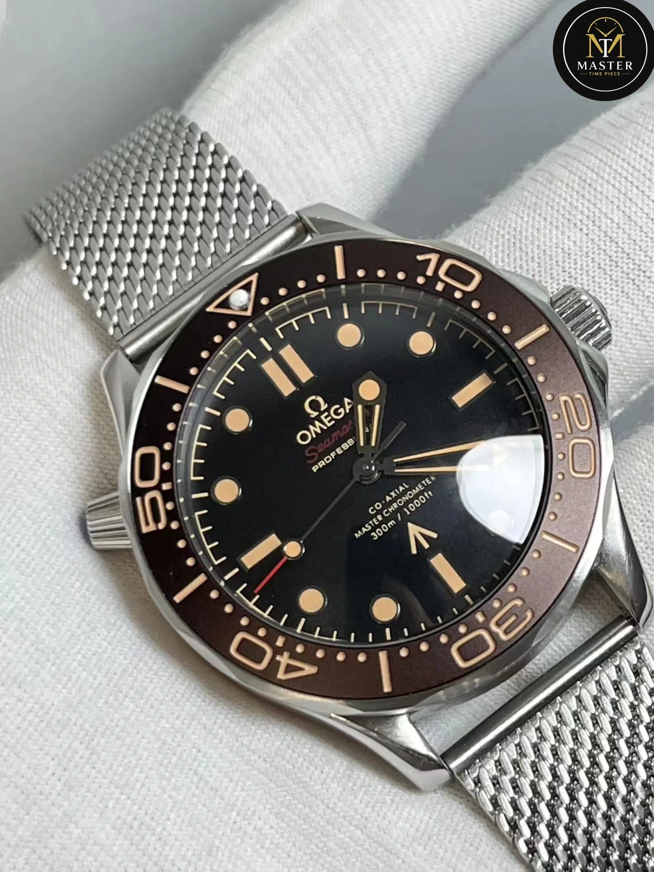 Seamaster James Bond “No Time To Die” 007 – 42mm vue 2