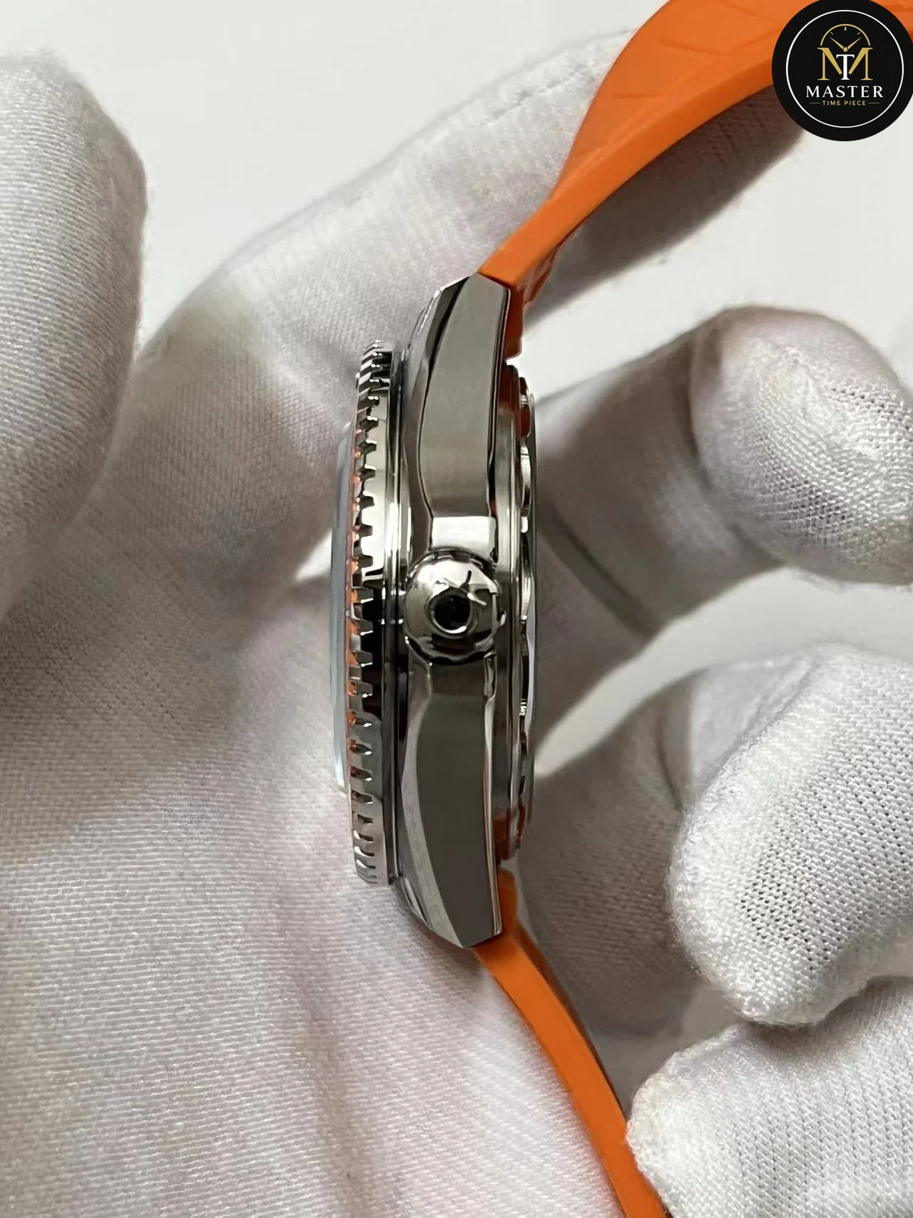 Seamaster Planet Ocean Automatic -42mm vue 4