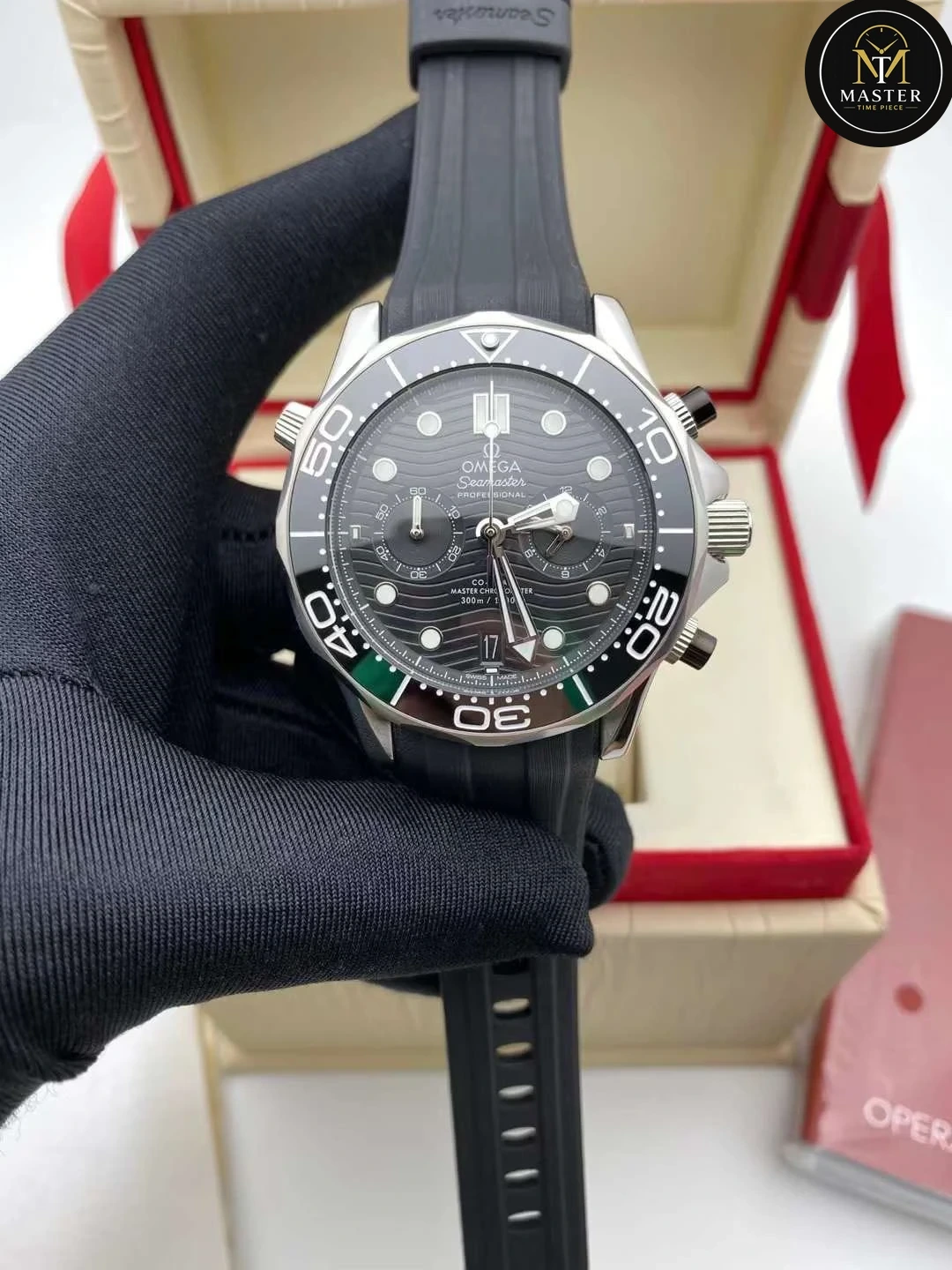 Seamaster Rubber Strap Chronograph- 42mm