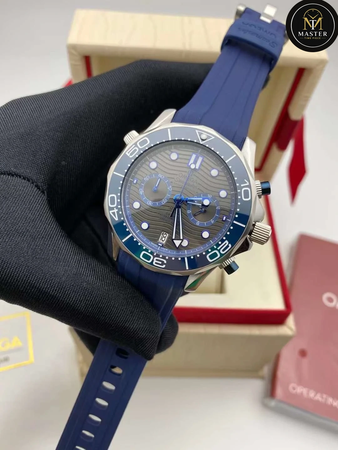 Seamaster Rubber Strap Chronograph- 42mm vue 5