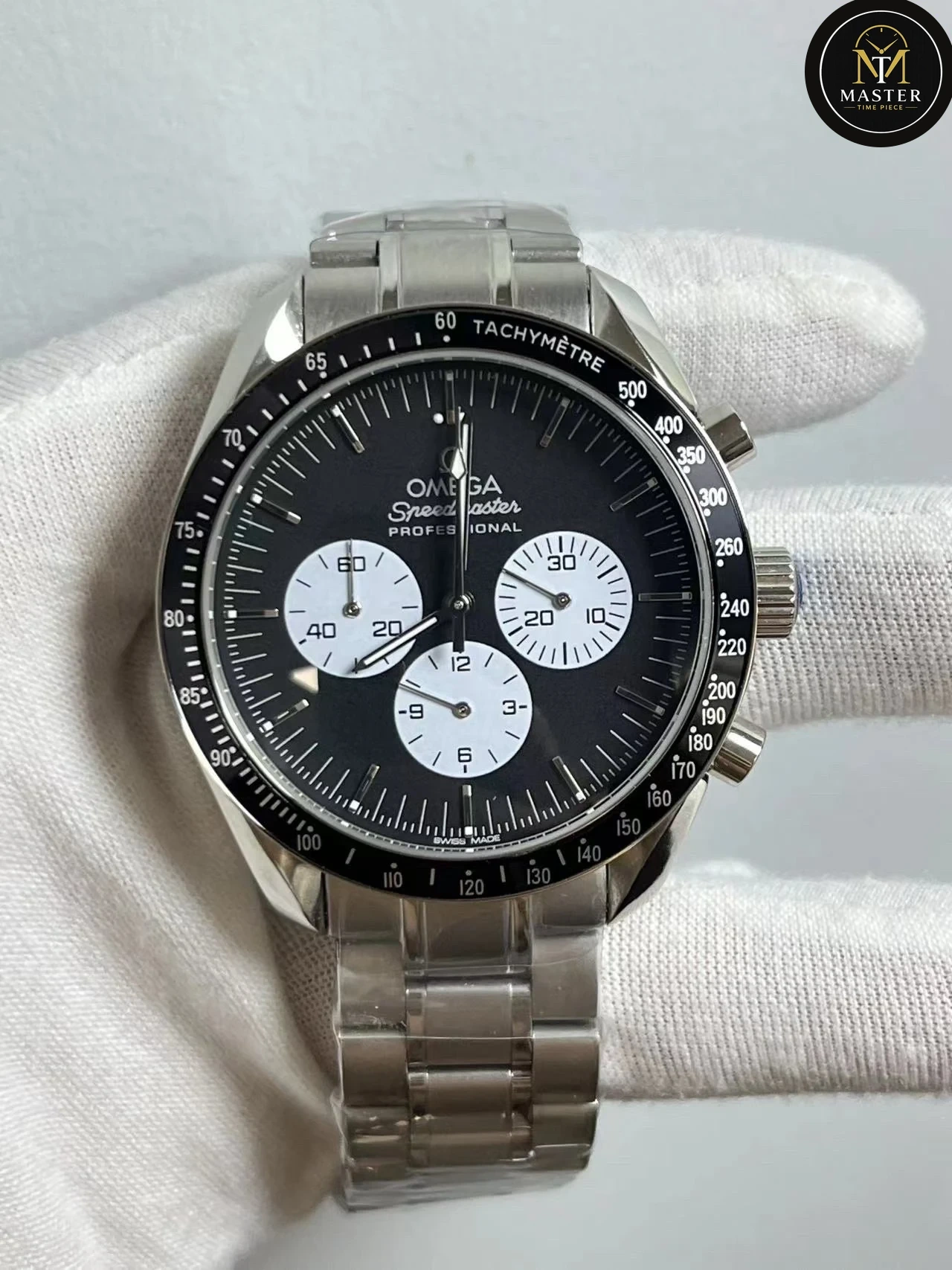 Speedmaster chronograph black dial- 42mm