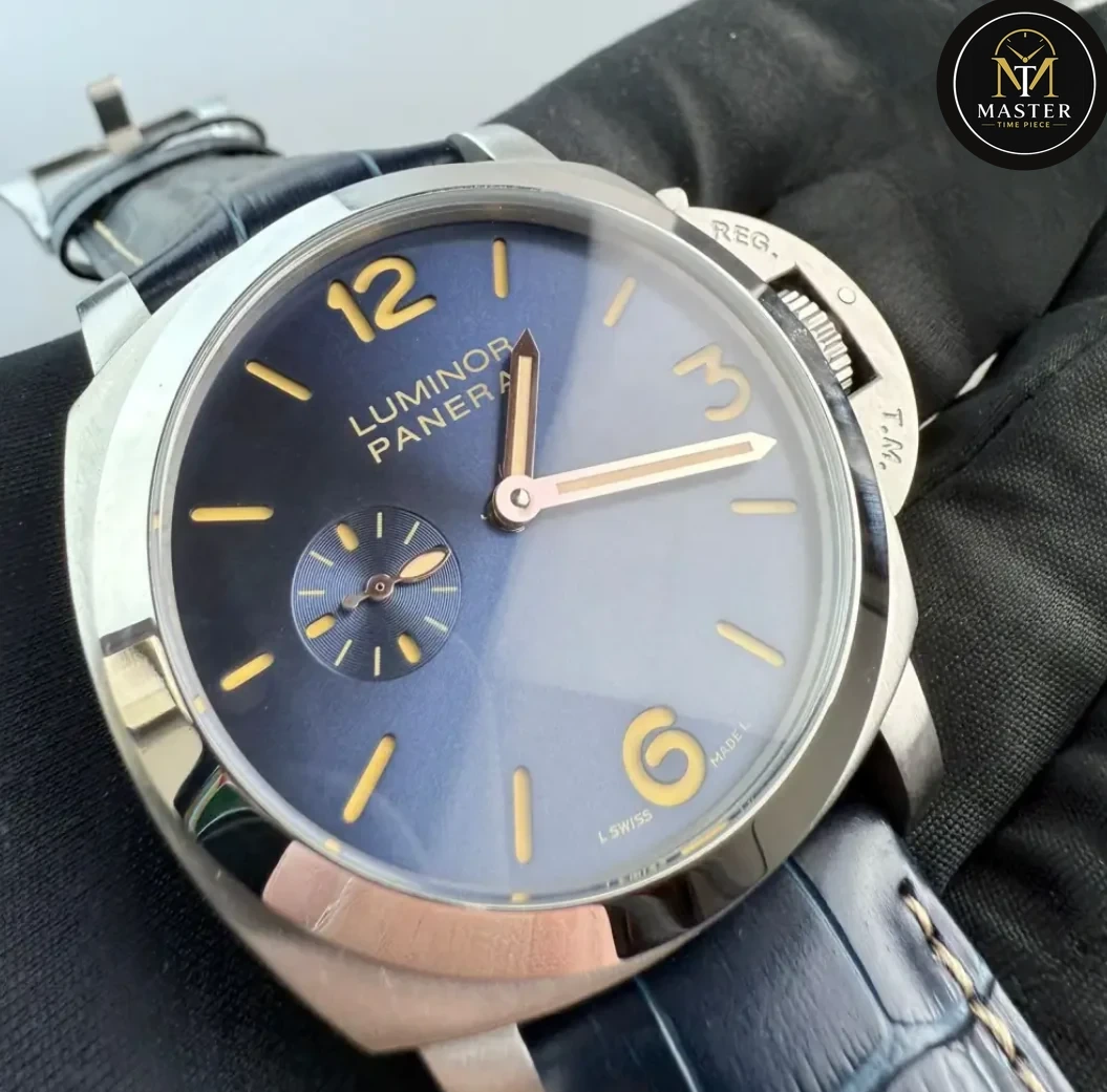 Luminor Blue Dial Automatic- 44mm vue 2