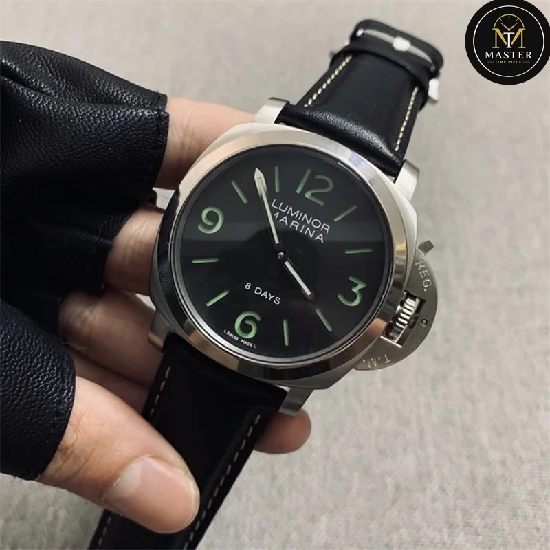 Luminor Marina 8 Days Automatic Movement vue 3