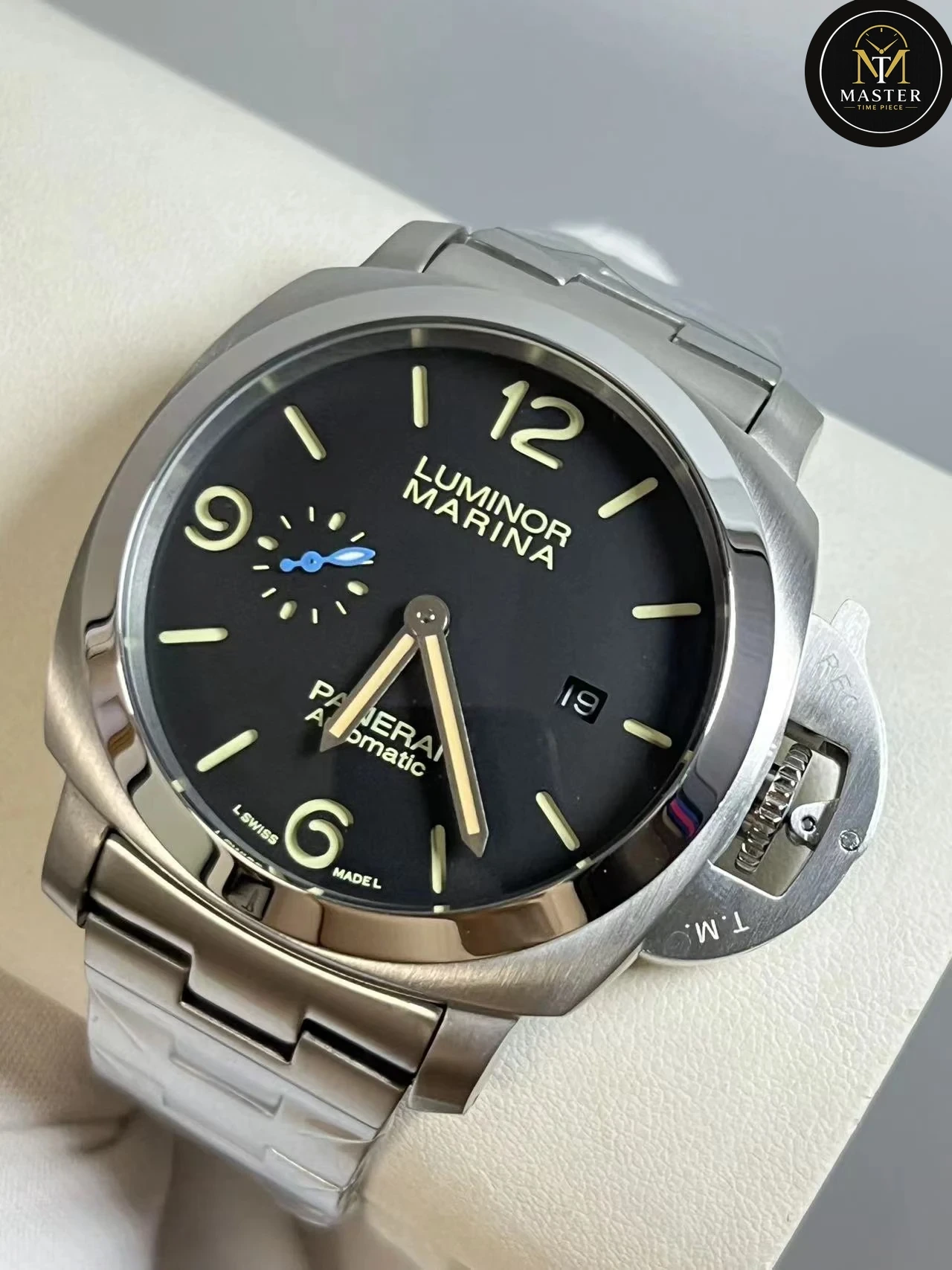 Luminor Marina Black Dial- 44mm vue 2