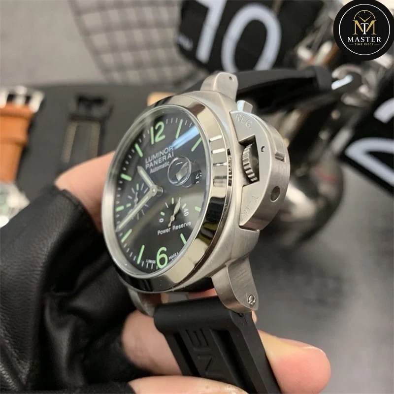 Luminor power Reserve Black Dial- 44mm vue 5