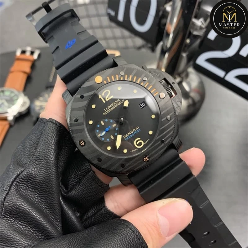 Luminor Submersible Carbotech -47mm vue 2