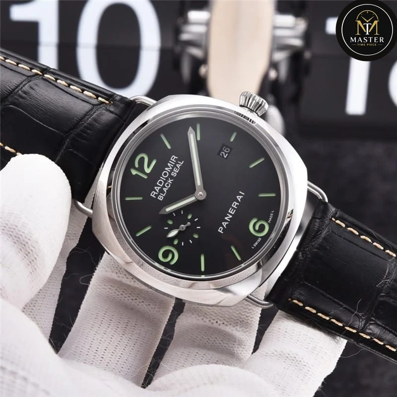 Radiomir Black Seal Automatic Movement vue 3