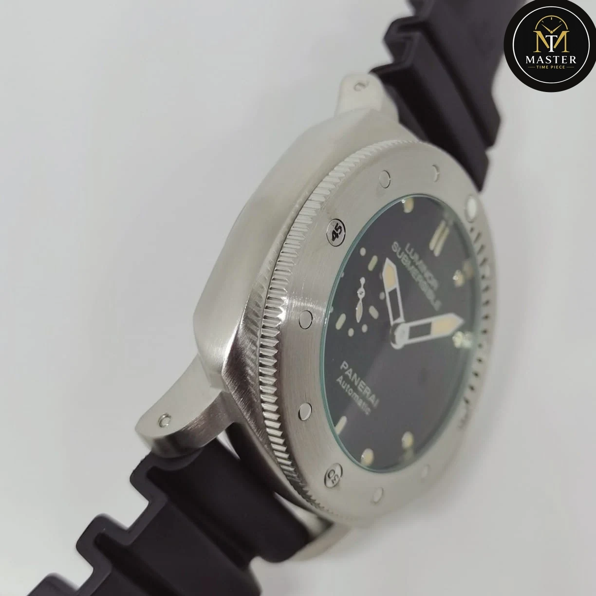Submersible Panerai for men- 44mm vue 3
