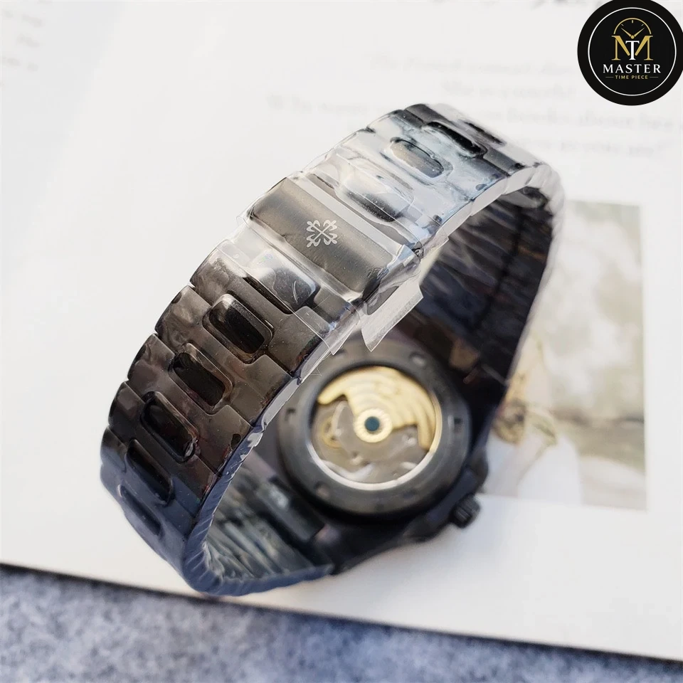 Black stainless steel strap Automatic- 40mm vue 5