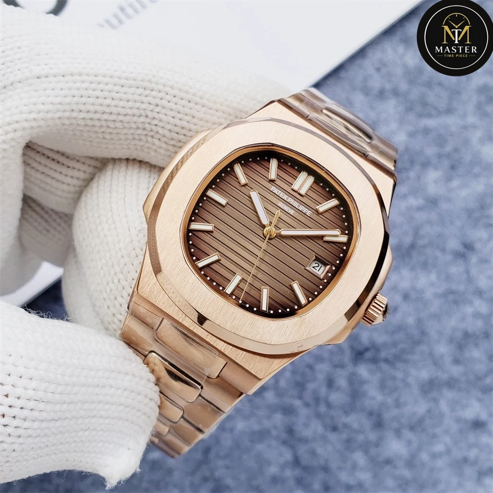 Gold strap Automatic Movement- 40mm vue 2