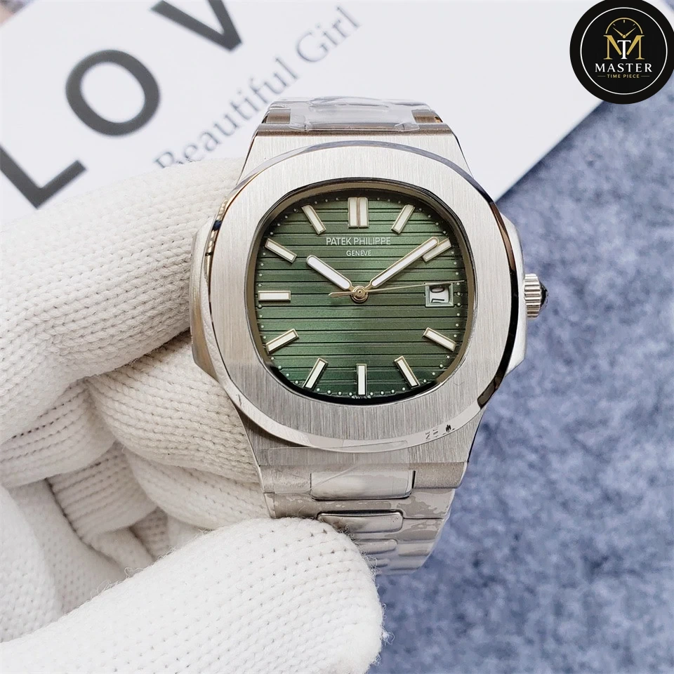 Green dial Automatic Movement vue 2