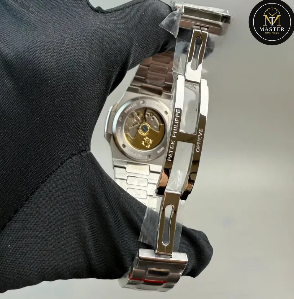 Black Dial Automatic- 40mm vue 4