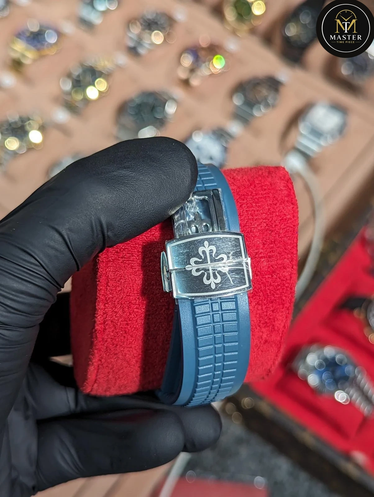 Rubber strap Automatic Movement- 40mm vue 6