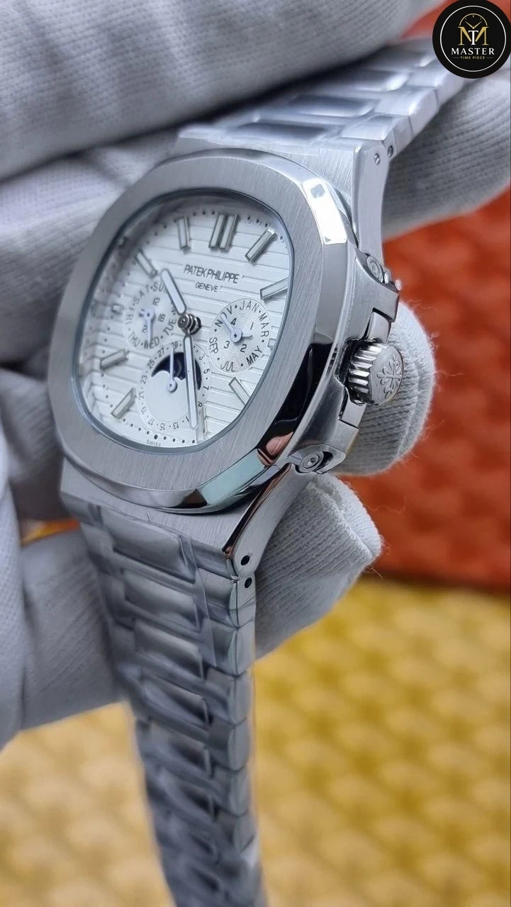 White dial Automatic- 40mm vue 3