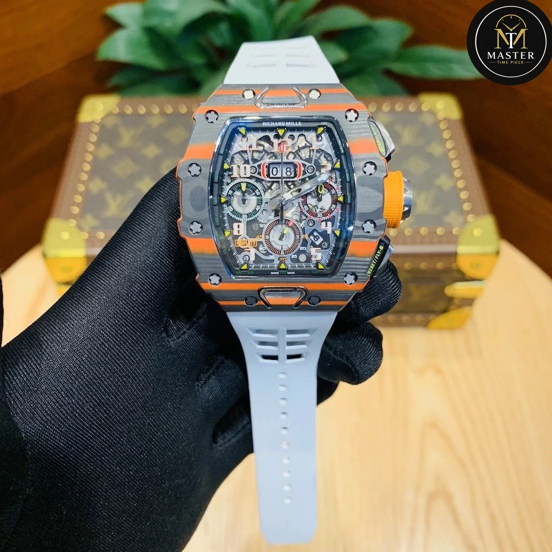 McLaren Automatic- 44mm