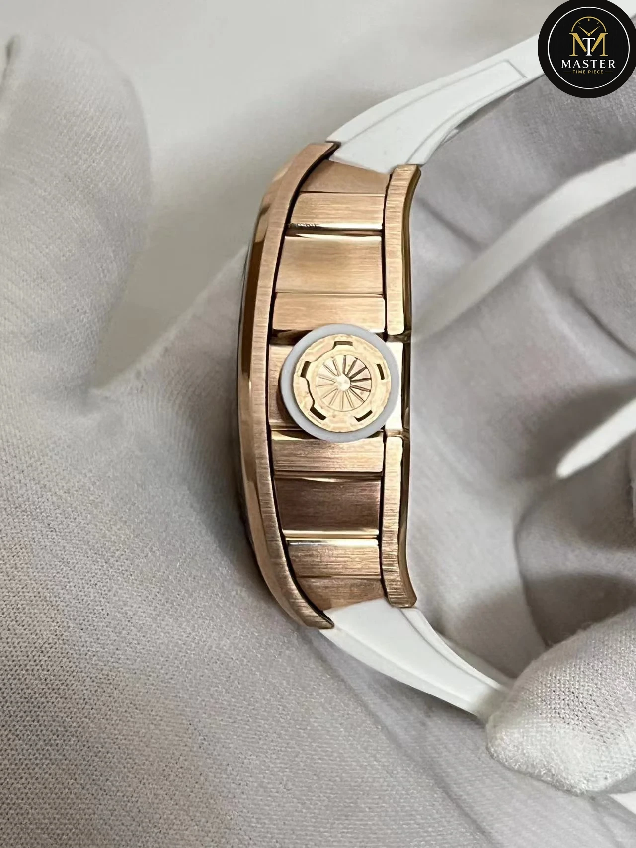 RM Rose Gold – 42mm vue 4