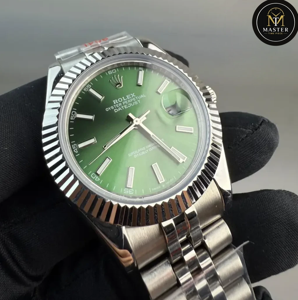 datejust Green Dial Automatic Movement- 41mm vue 2