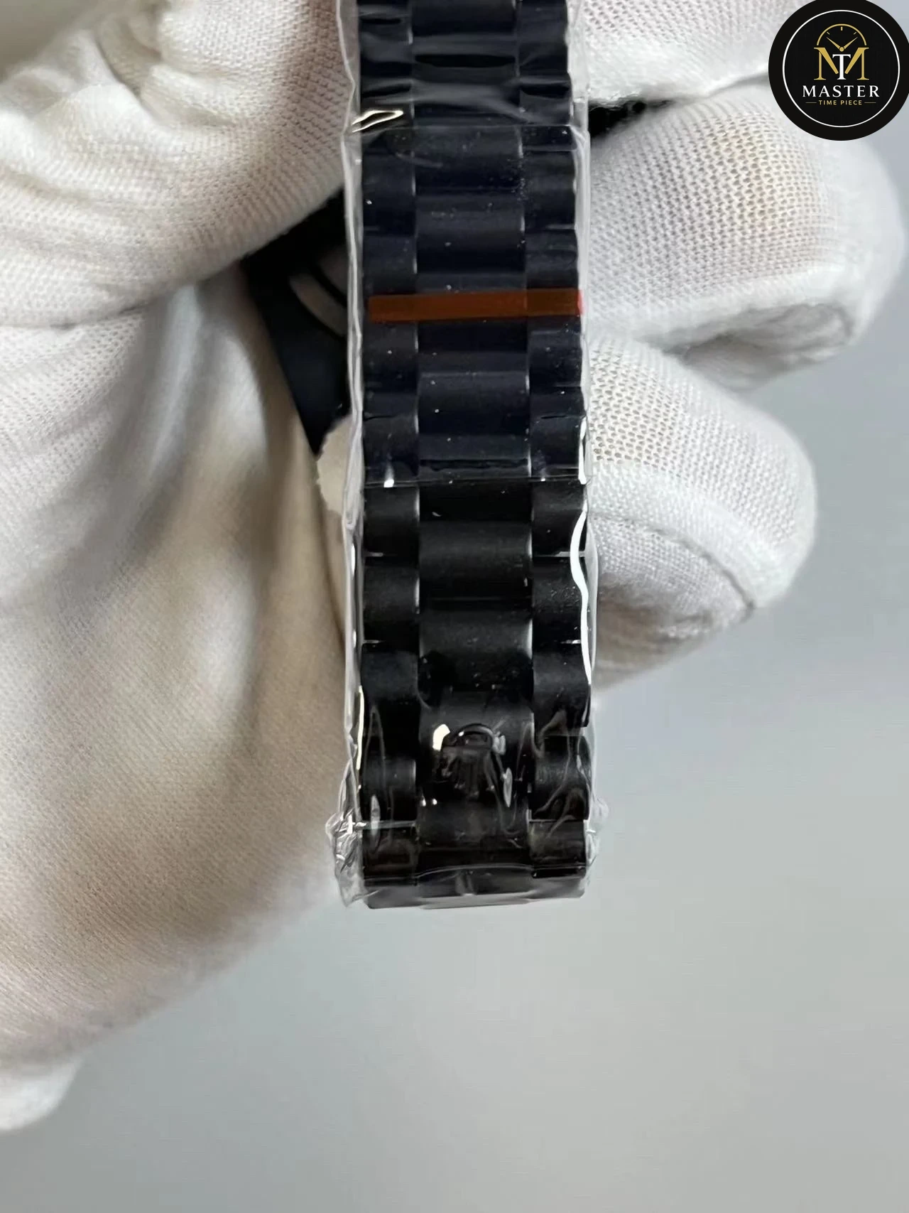 Day-Date Black Night Edition 41mm vue 3