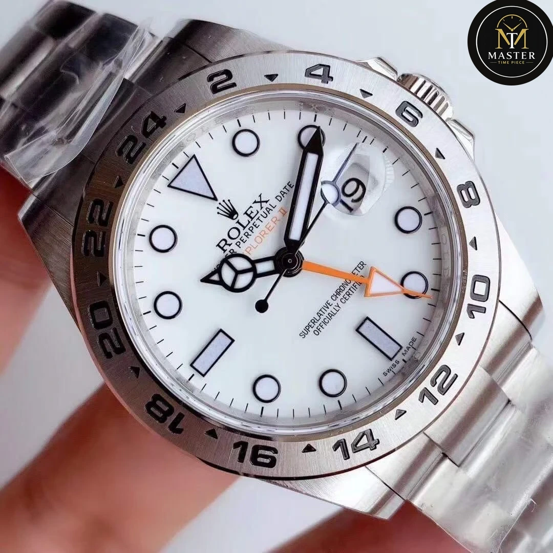 Explorer White Dial Automatic – 42mm vue 4