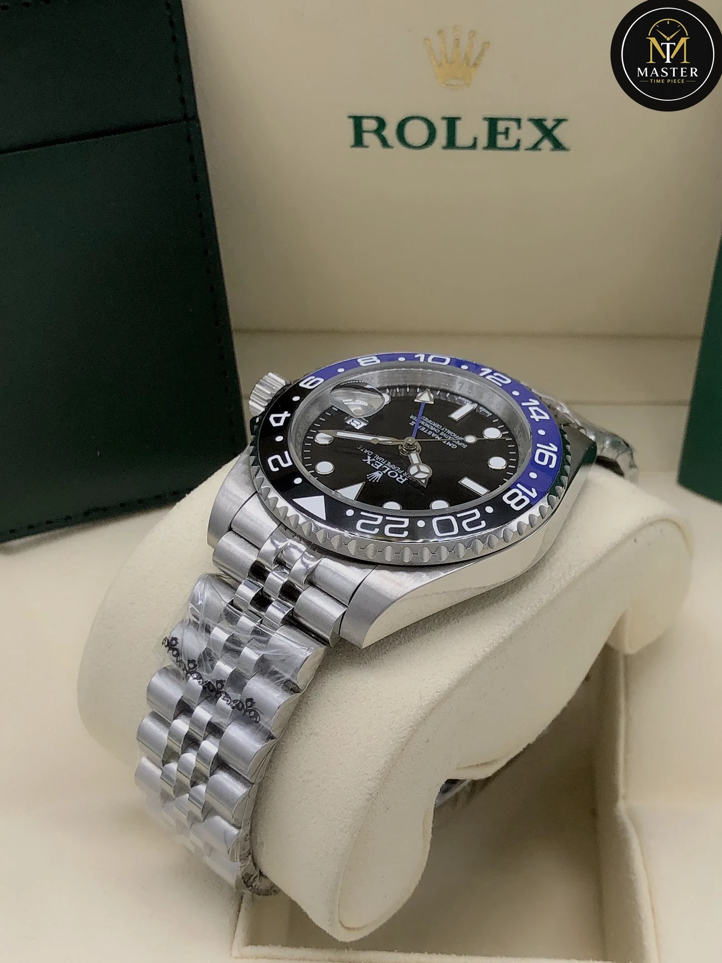 GMT Batgirl Men’s Automatic- 40mm vue 3