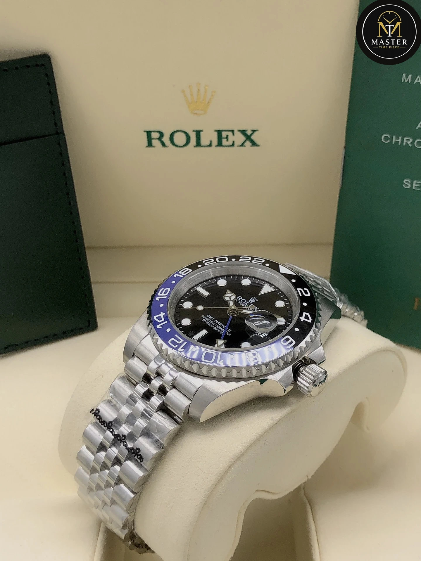 GMT Batgirl Men’s Automatic- 40mm vue 4